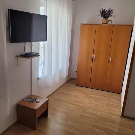 Malin Guest house *