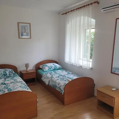 Guest house Malin *