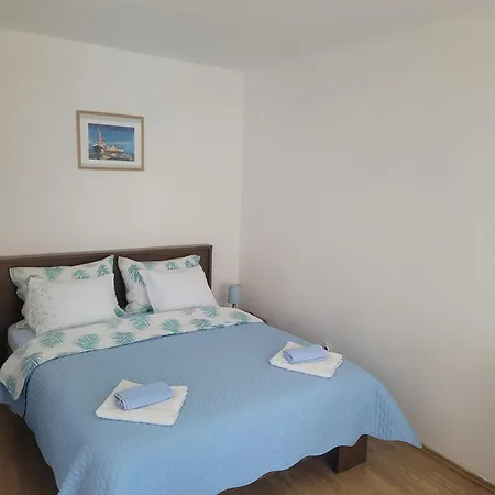 Malin Guest house *