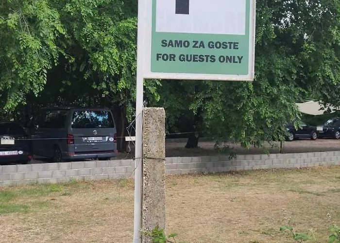 Guest house Malin Skradin