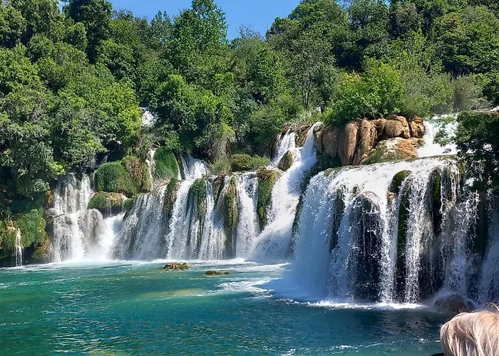 Malin Guest house 3*